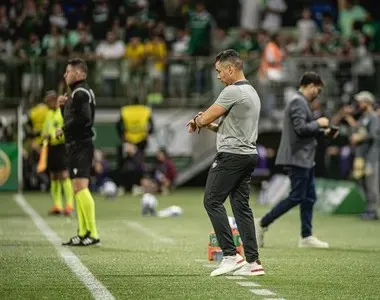 Vitória conquistou ponto importante para escapar do rebaixamento