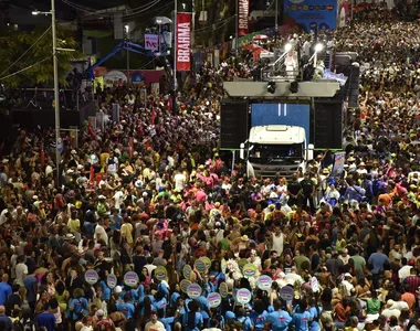 Carnaval de Salvador começou oficialmente nesta quinta-feira (12)