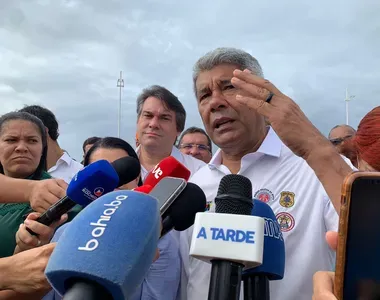 Jerônimo durante evento em Jardim de Alah, na manhã desta quarta-feira (26)