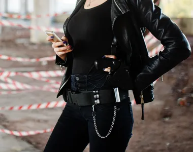 Perfis +18 da policial foram encontrados pela Junta Médica