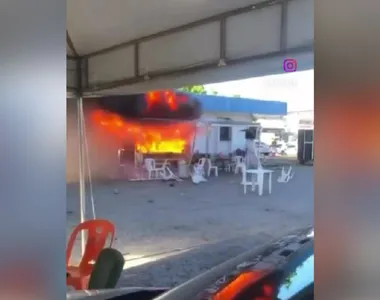 Food truck “O Socorro Chegou”