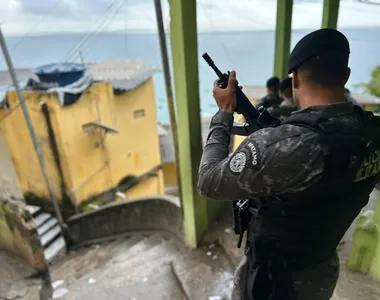 PM afirma que fazia ronda na comunidade e foi surpreendida a tiros