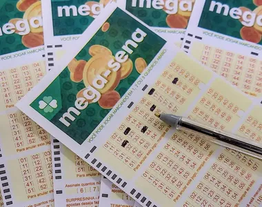 A aposta mínima, com seis dezenas, custa R$ 6