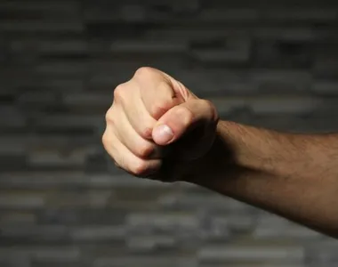 Pedreiro foi espancado em um bar do RJ