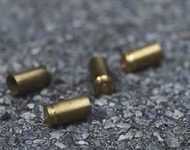 Disparos aconteceram na madrugada deste sábado