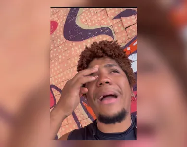 Samuel relata ter sido chamado de "urso do cabelo duro"