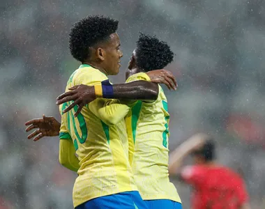 Estêvão e Vini Jr.