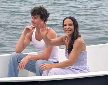 Cantor segue colando com Ivete Sangalo