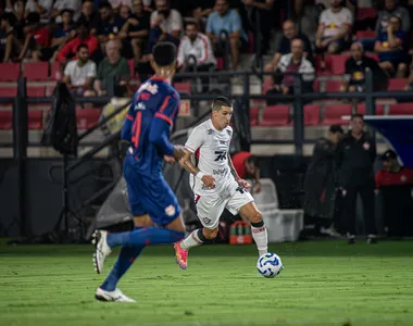 Vitória fez uma partida tenebrosa