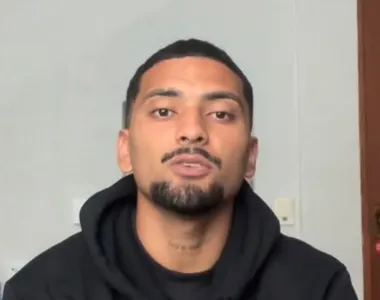 Zagueiro do Galícia nega estupro em pronunciamento