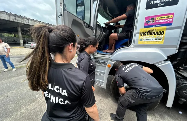 Imagem ilustrativa da imagem Acidente com trio do Pagod'art acende alerta no Carnaval