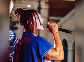 Fantasmão volta com tudo e fãs botam pra quebrar na Barra - Imagem