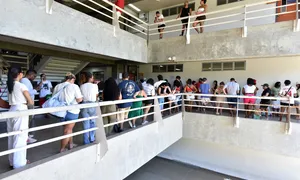 Brasil tem o menor número de abstenções da história