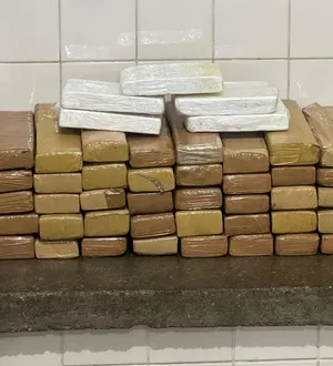 Imagem ilustrativa da imagem Operação Carnaval: PM desarma folia de traficantes de armas e drogas