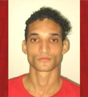 Imagem ilustrativa da imagem Agora! Polícia caça suspeito de agredir ex com 30 garrafadas em Salvador