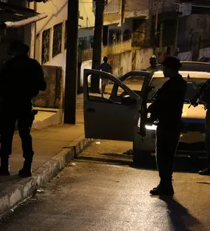 Imagem ilustrativa da imagem Chefe tentou usar grana do CV para subornar técnica antes de ser preso