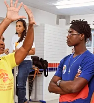 Imagem ilustrativa da imagem Festival gratuito de vôlei agita praia em Salvador neste sábado