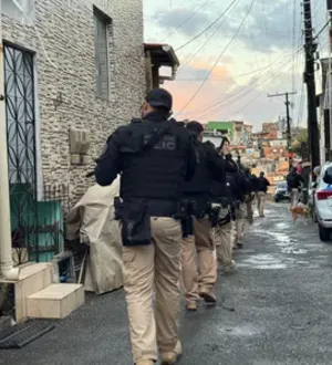 Imagem ilustrativa da imagem Suspeito de atirar em delegado em Salvador tem plano de fuga baqueado