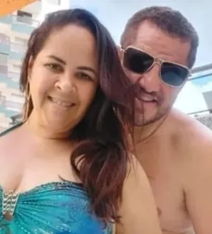 Imagem ilustrativa da imagem Homem mata ex-mulher a facadas e leva corpo à delegacia