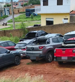 Imagem ilustrativa da imagem Polícia desmonta quadrilha que roubava carros no Rio e vendia na Bahia