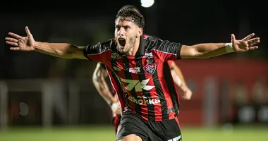 Imagem ilustrativa da imagem Meio 'ressaqueado', Vitória sua para vencer o Bahia de Feira