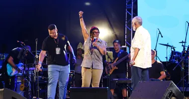 Imagem ilustrativa da imagem Nelson Rufino e Sandra Sá fazem história no Carnaval do Pelourinho