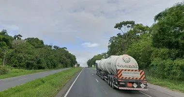 Imagem ilustrativa da imagem Acidente deixa uma pessoa morta e trânsito travado na BR-324