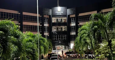 Imagem ilustrativa da imagem Condenado por agredir e matar idoso dentro de shopping é preso