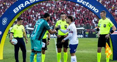Imagem ilustrativa da imagem Dupla Ba-Vi: veja a tabela detalhada das rodadas 31 a 34 da Série A