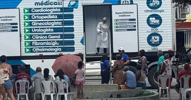 Imagem ilustrativa da imagem Carreta da Saúde vira palco para campanha da oposição no interior da Bahia