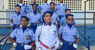 Imagem ilustrativa da imagem Colégio da PM gradua primeiro aluno coronel com autismo da Bahia