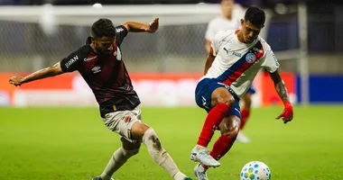 Imagem ilustrativa da imagem De olho no G-3, Bahia desafia retrospecto ruim contra Athletico-PR