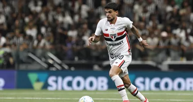 Imagem ilustrativa da imagem Discreto, Cauly ainda não engrena no São Paulo após saída do Bahia