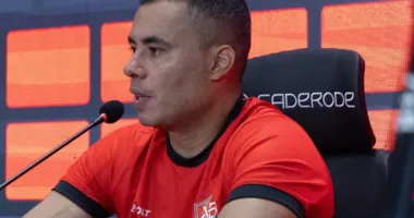 Imagem ilustrativa da imagem Jair nega mudança de estratégia do Leão: “Não sentamos no resultado"