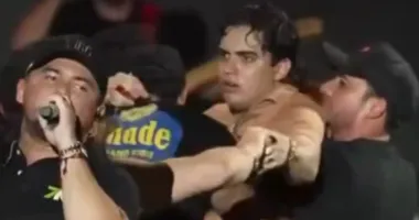 Imagem ilustrativa da imagem Leitura labial revela fala de Natanzinho ao ser tirado de show