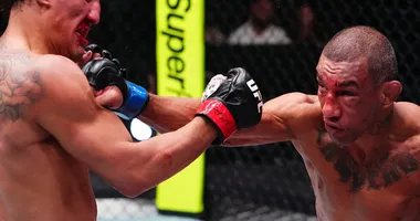 Imagem ilustrativa da imagem Lutador brasileiro sai do UFC Fight Night de maca; veja vídeo