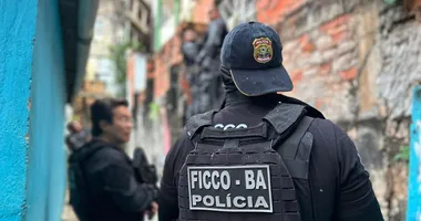 Imagem ilustrativa da imagem Matadores tentam fugir pra SP e PE, mas polícia impede na Rodoviária