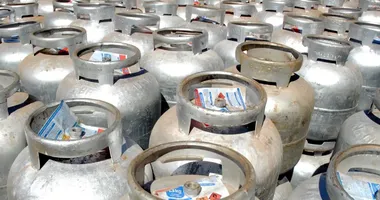 Imagem ilustrativa da imagem Preço do gás de cozinha sofre aumento e botijão pode custar R$ 165