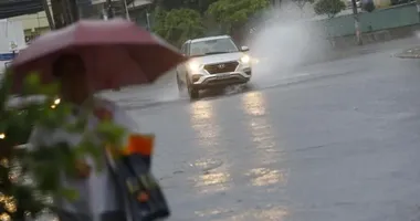Imagem ilustrativa da imagem Toró pesado! Salvador vai ter tempo chuvoso até o fim de semana