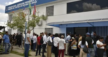 Imagem ilustrativa da imagem Caso Sara Freitas: polícia aumenta presença e isola fórum durante júri