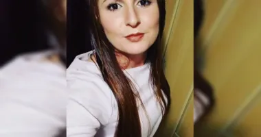 Imagem ilustrativa da imagem Vídeo: homem liga para irmã e transmite execução de ex-companheira