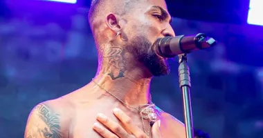 Imagem ilustrativa da imagem Zau O Pássaro 'mete o pau' em cantores que ficam roucos