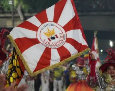 Unidos do Viradouro homenageou o Mestre Ciça