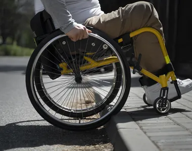 O caso aconteceu no último sábado (4), e o suspeito ainda não foi localizado pela PM