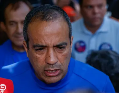 Acompanhado de familiares e aliados políticos, Bruno Reis comentou expectativas para as Eleições 2026