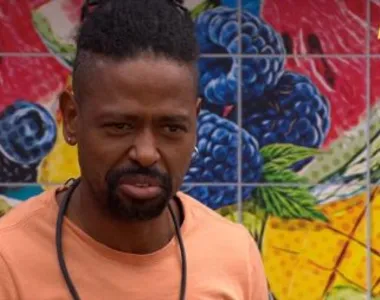 Boneco ficou 12 horas recebendo atendimento médico