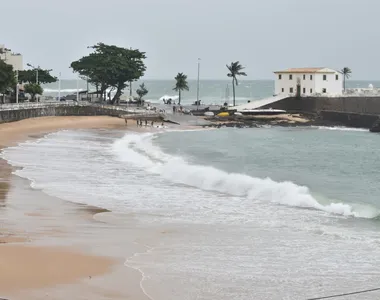 Ida à praia pode ficar pra outro dia