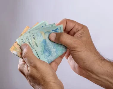 Salário médio de Salvador no segundo trimestre de 2026 é de R$ 3.514, segundo o IBGE