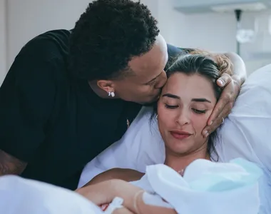 Tainá e Eder Militão passaram por ataques durante gestação do filho, Gabriel