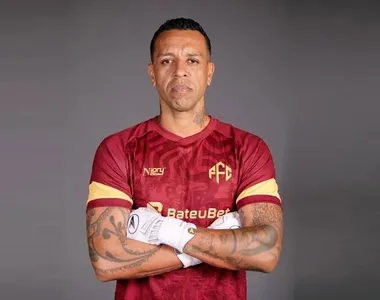 Sidão é o novo reforço do Feira FC